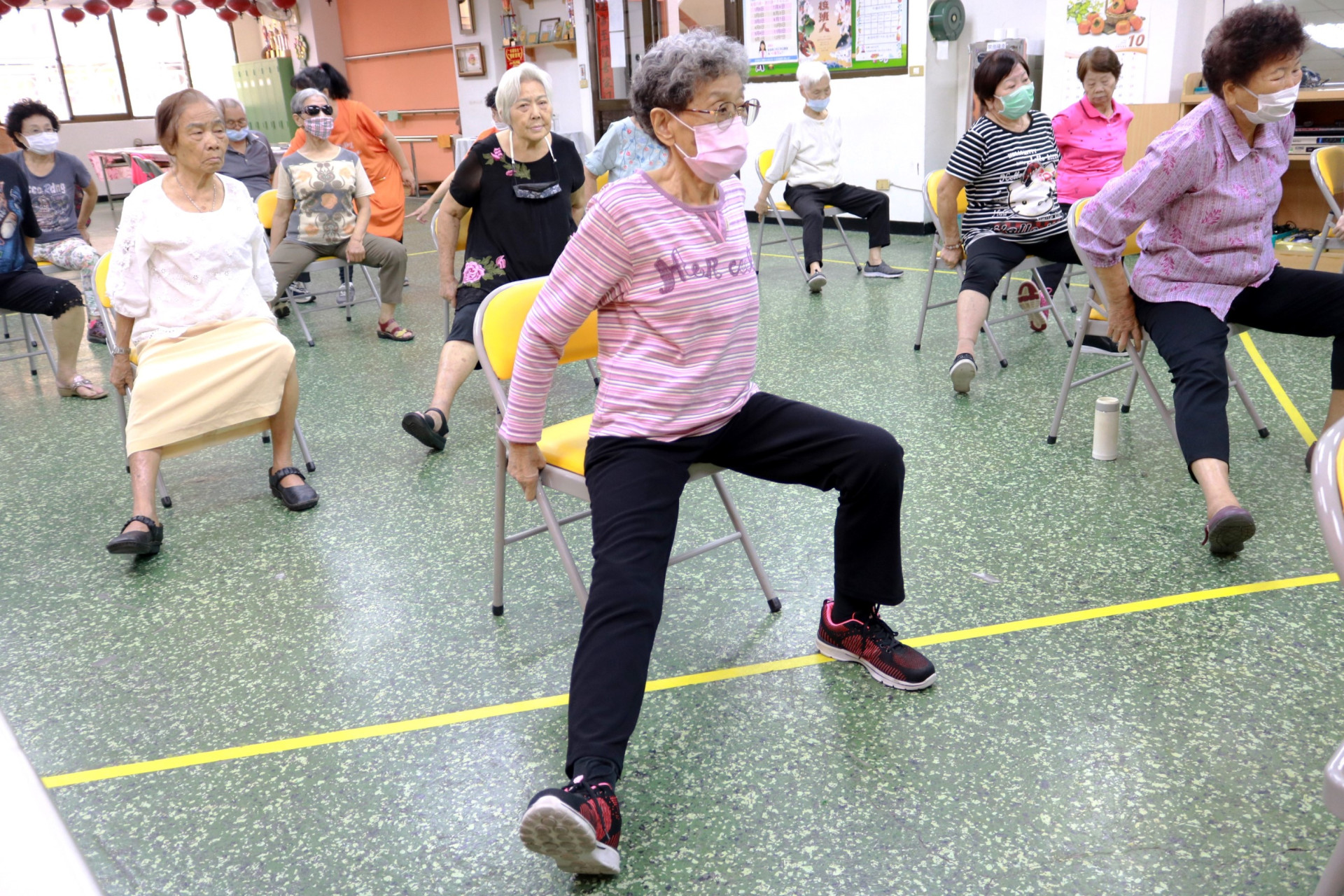 罹「原發性顫抖」78歲嬤參加學堂 改善手抖狀況